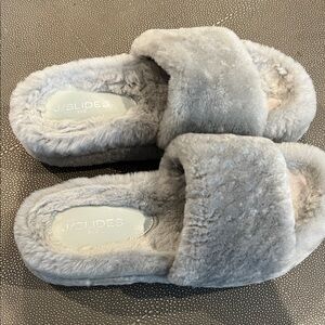 J/SLIDES Women's Soft Gray Slippers